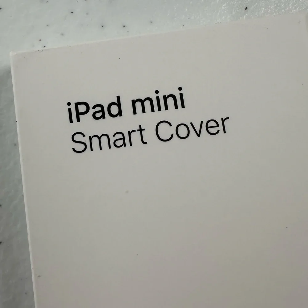 NEW Apple iPad mini 5th Generation Smart Cover Charcoal Gray